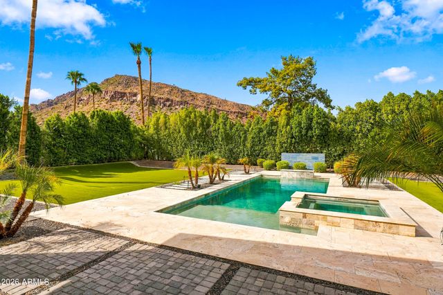 6246 E HILLCREST Boulevard, Scottsdale, AZ 85251