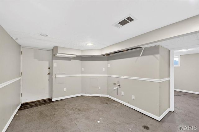 9259 E Breckenridge Road, Breckenridge Hills, MO 63114