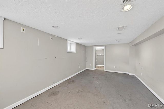 9259 E Breckenridge Road, Breckenridge Hills, MO 63114