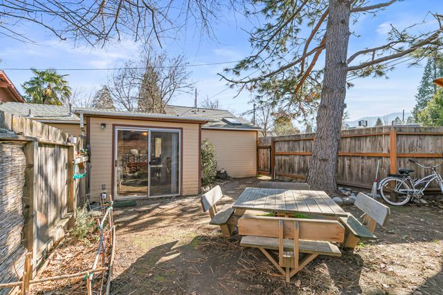 840 B Street, Ashland, OR 97520