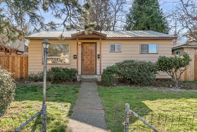 840 B Street, Ashland, OR 97520
