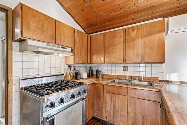 840 B Street, Ashland, OR 97520