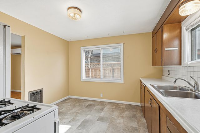 840 B Street, Ashland, OR 97520