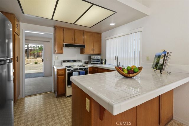 22844 Climbing Rose, Moreno Valley, CA 92557