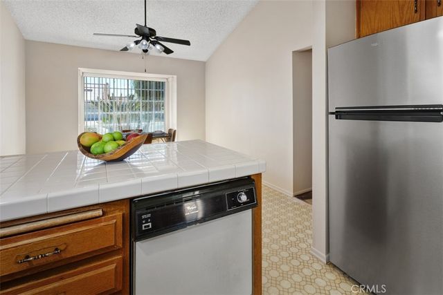 22844 Climbing Rose, Moreno Valley, CA 92557