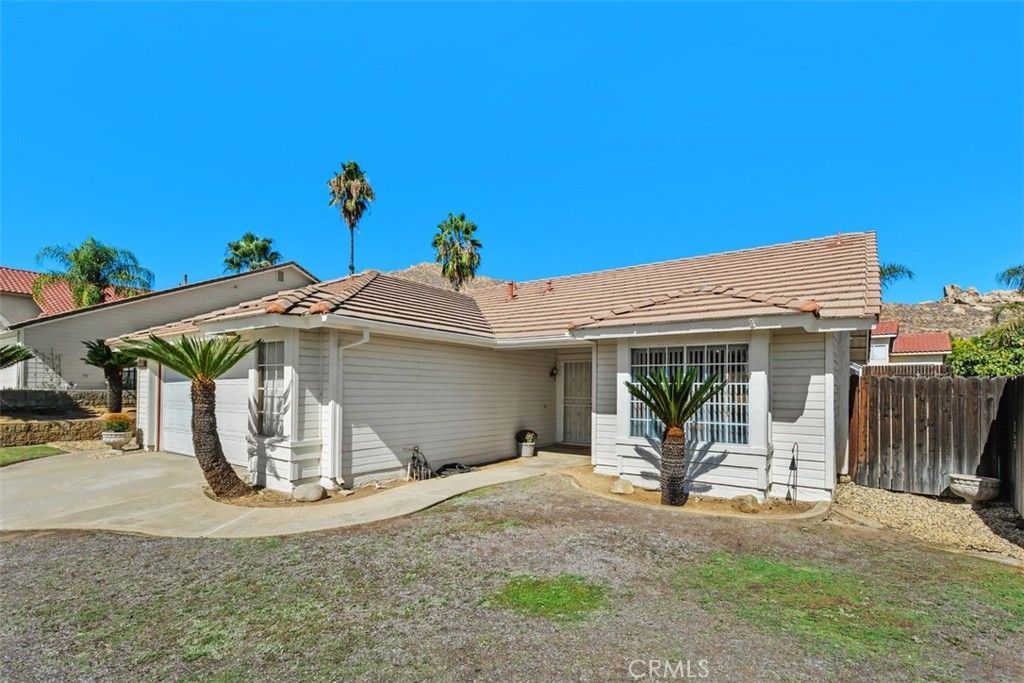 22844 Climbing Rose, Moreno Valley, CA 92557
