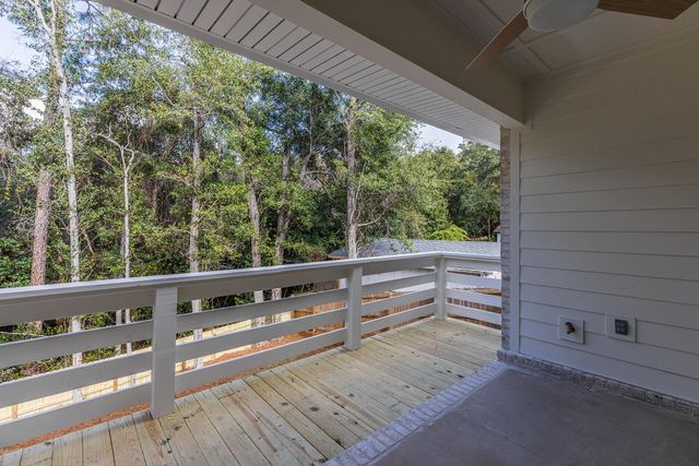 110 4th Street, Niceville, FL 32578