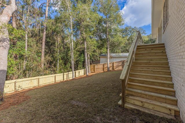 110 4th Street, Niceville, FL 32578