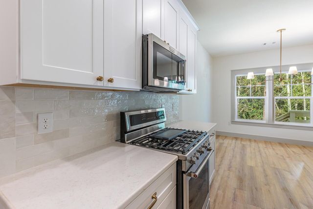 110 4th Street, Niceville, FL 32578