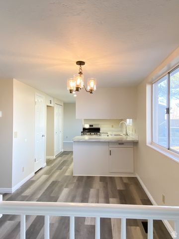 5085 S CLOVER VIEW DR, Murray, UT 84123