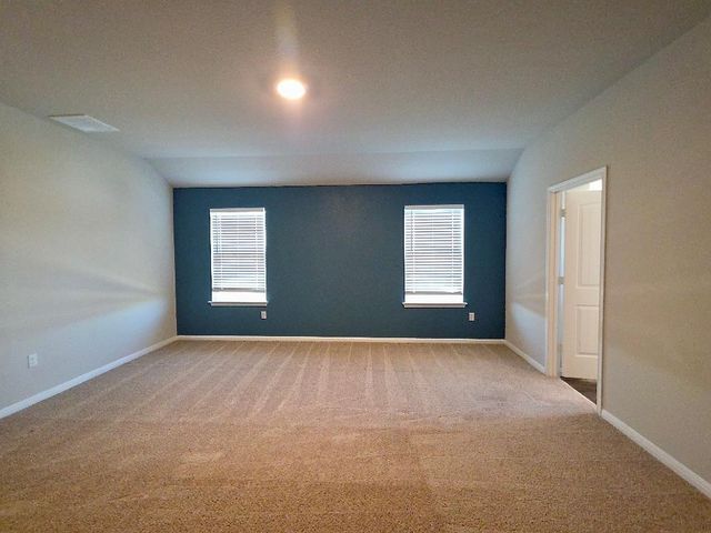 102 Oxbow TER, Bastrop, TX 78602