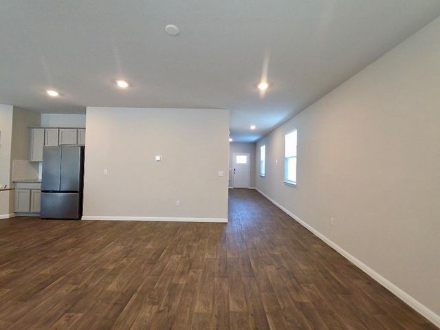 102 Oxbow TER, Bastrop, TX 78602