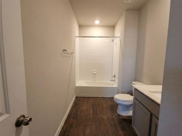 102 Oxbow TER, Bastrop, TX 78602