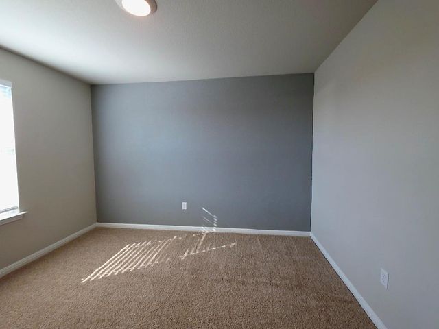 102 Oxbow TER, Bastrop, TX 78602