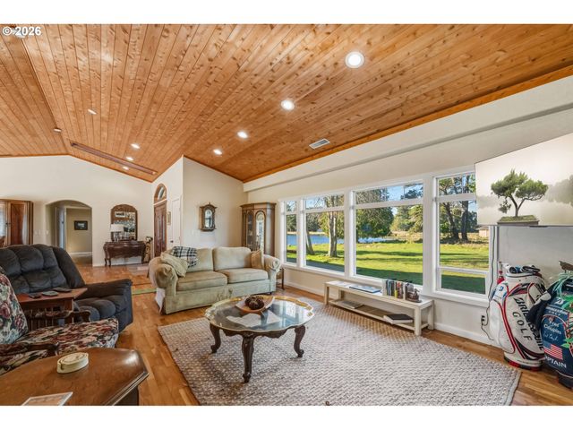 54601 WINTERBERRY Dr, Bandon, OR 97411