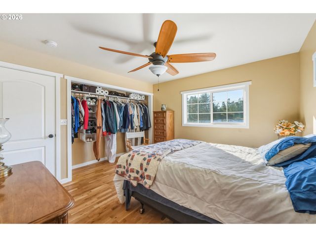 54601 WINTERBERRY Dr, Bandon, OR 97411