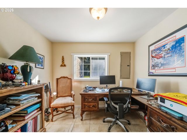 54601 WINTERBERRY Dr, Bandon, OR 97411