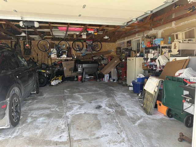 3330 N CASALOMA DRIVE, Appleton, WI 54913