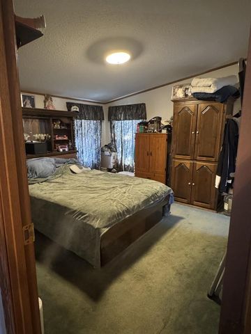 3330 N CASALOMA DRIVE, Appleton, WI 54913