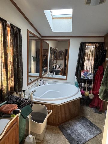 3330 N CASALOMA DRIVE, Appleton, WI 54913