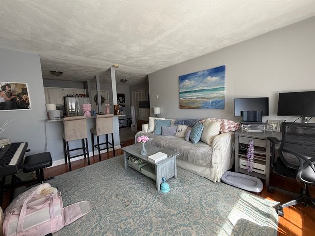 461 Washington Street 304, Boston, MA 02135
