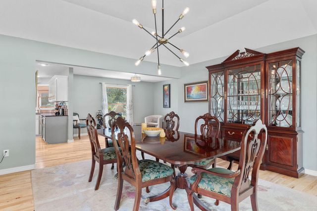 4211 Greenbriar Drive, Nixa, MO 65714
