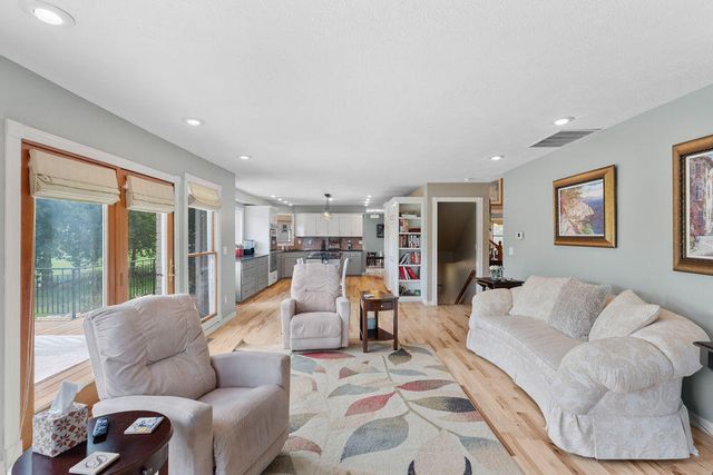 4211 Greenbriar Drive, Nixa, MO 65714