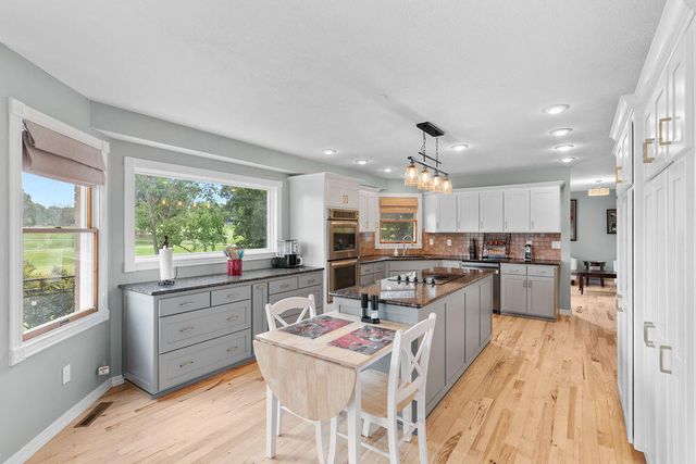 4211 Greenbriar Drive, Nixa, MO 65714