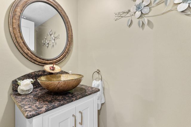 4211 Greenbriar Drive, Nixa, MO 65714