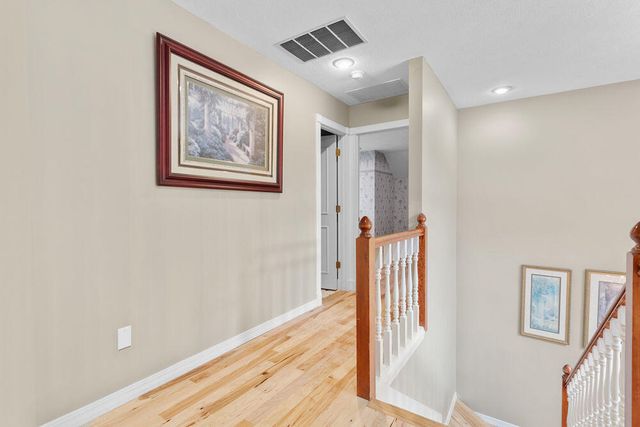 4211 Greenbriar Drive, Nixa, MO 65714