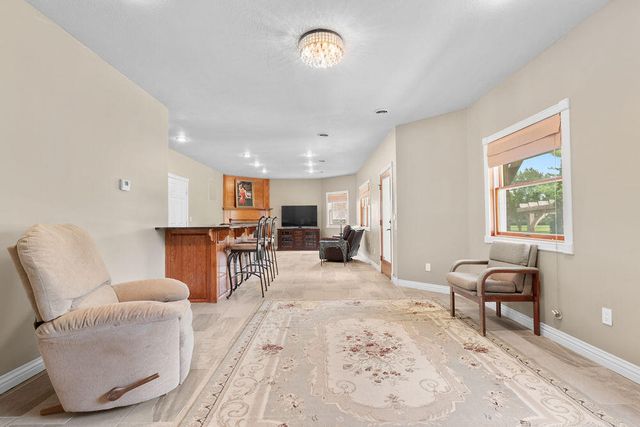 4211 Greenbriar Drive, Nixa, MO 65714