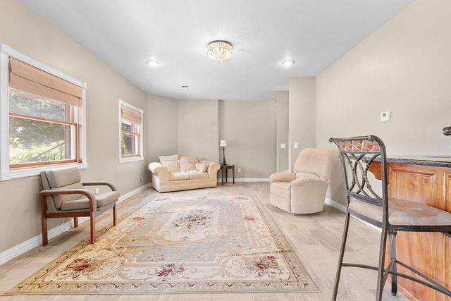 4211 Greenbriar Drive, Nixa, MO 65714