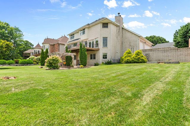 4211 Greenbriar Drive, Nixa, MO 65714