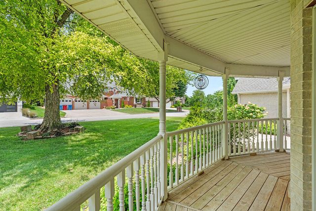 4211 Greenbriar Drive, Nixa, MO 65714
