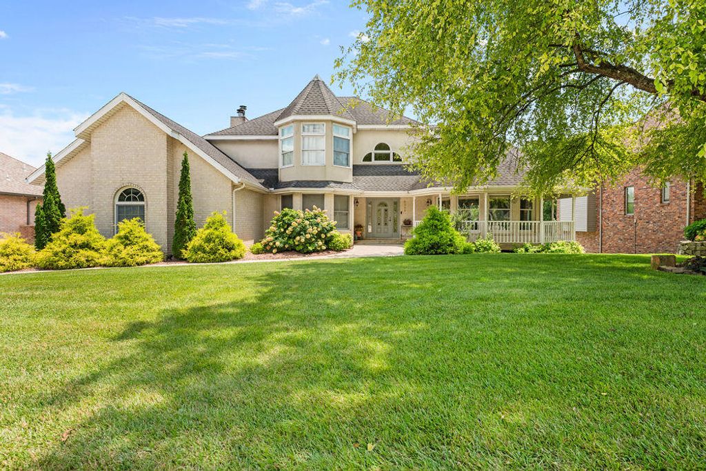 4211 Greenbriar Drive, Nixa, MO 65714