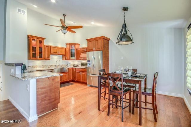 7615 E MINNEZONA Avenue, Scottsdale, AZ 85251