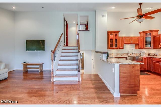 7615 E MINNEZONA Avenue, Scottsdale, AZ 85251