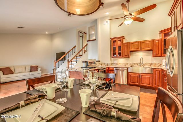 7615 E MINNEZONA Avenue, Scottsdale, AZ 85251