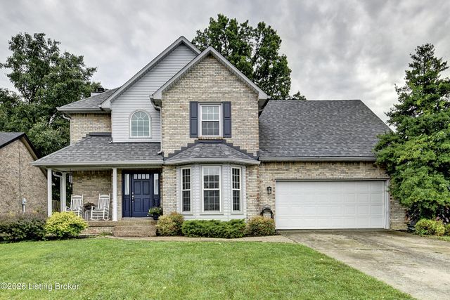 4924 Hunters Point Cir, Louisville, KY 40216