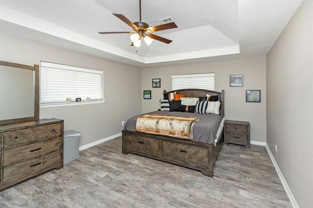 3300 Michelle Avenue, Vidor, TX 77662