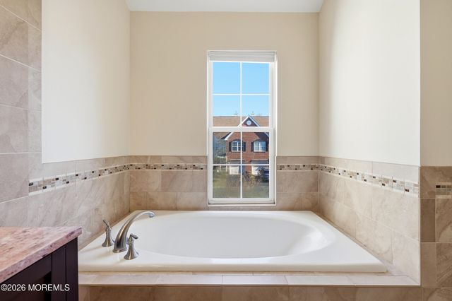 69 Daniele Drive 4304, Ocean Twp, NJ 07712