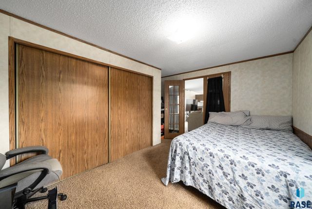 4610 W 15th Pl Place, Sioux Falls, SD 57106