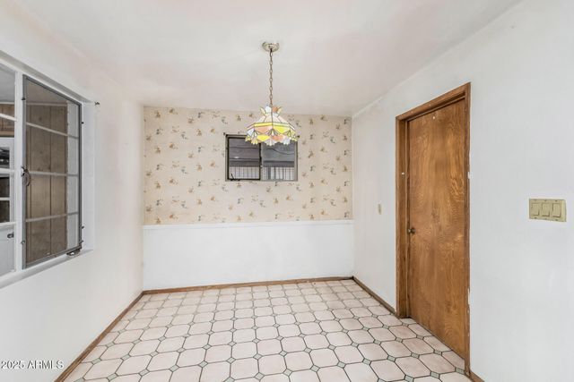 1418 W Keim Drive, Phoenix, AZ 85013