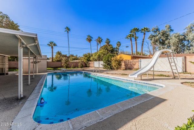 1418 W Keim Drive, Phoenix, AZ 85013