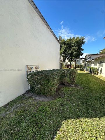 3201 NW 4th Terrace 61, Pompano Beach, FL 33064