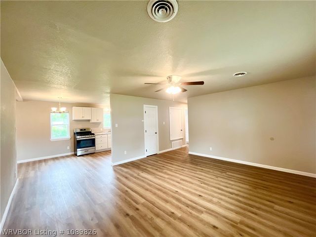 110 42nd, Van Buren, AR 72956