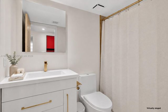 2 Grove Isle Drive B801802, Miami, FL 33133