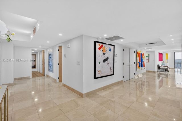 2 Grove Isle Drive B801802, Miami, FL 33133