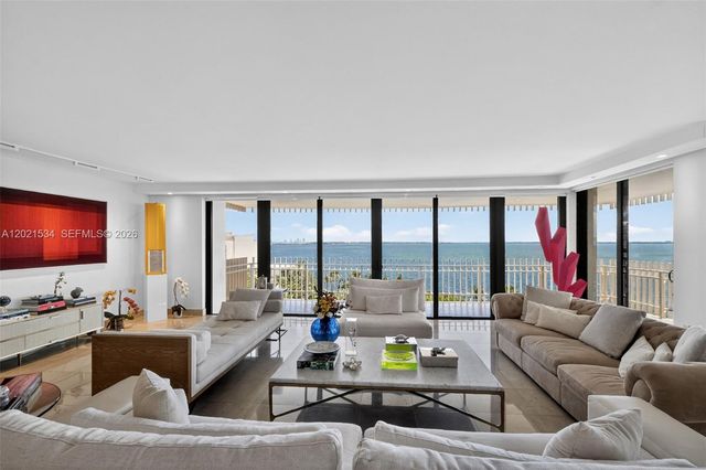 2 Grove Isle Drive B801802, Miami, FL 33133
