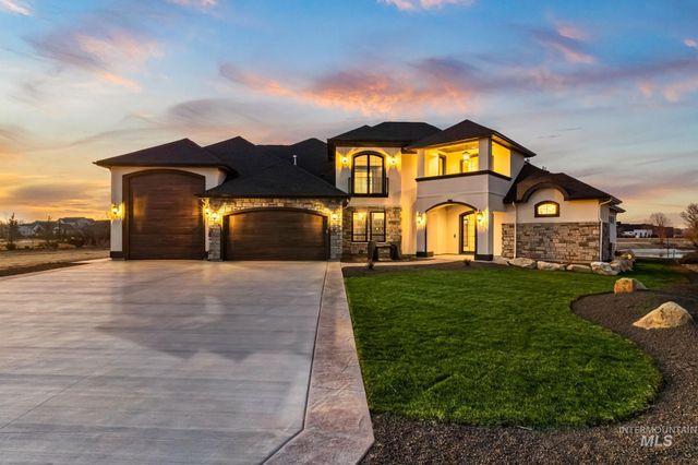 6362 Salmon Falls Ln, Star, ID 83669